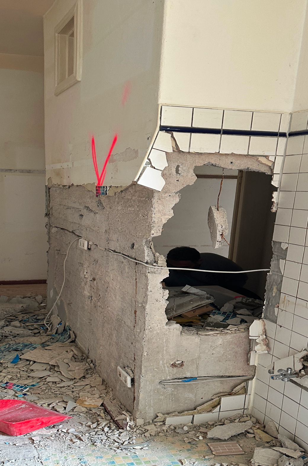 Wir kümmern uns um den Papierkram, damit du deinen Schornstein als Belüftung in deinem neuen Bad nutzen darfst.